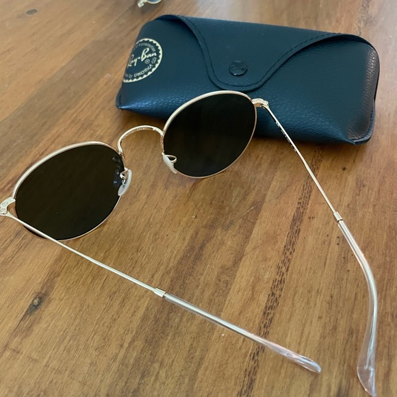 Ray bans - Picture 3 of 4